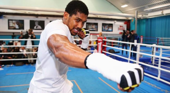 Anthony Joshua bën plane për stërvitje në Amerikë – A po konfirmohet dueli i radhës?