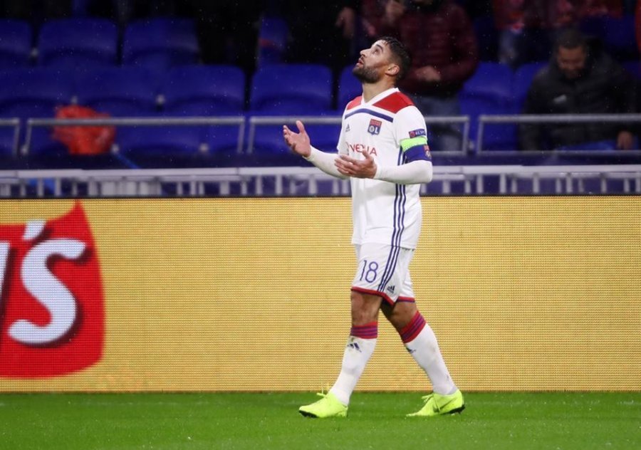 Fekir afër të vazhdojë kontratën me Lyonin
