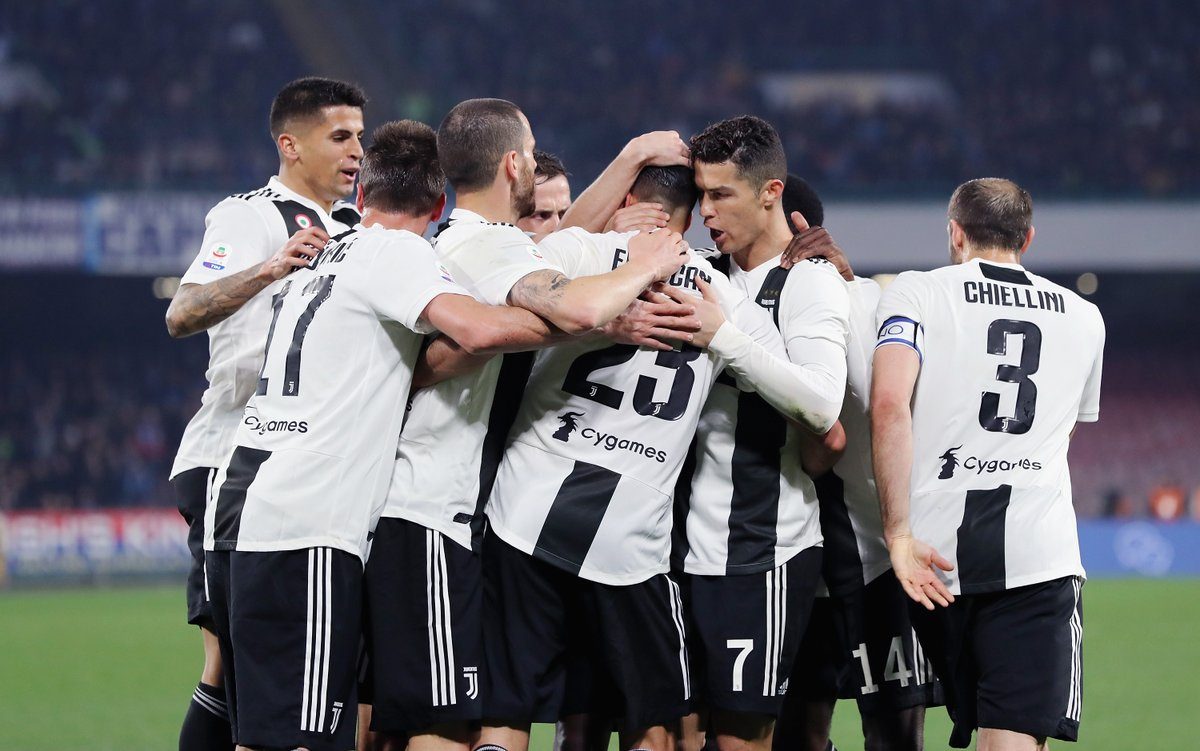 Juventus vendos rekord historik pas fitores në Napoli