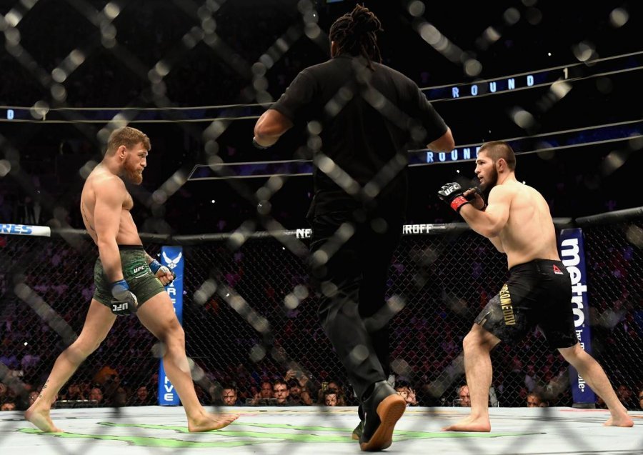 McGregor thotë se theu këmbën para ndeshjes me Nurmagomedovin
