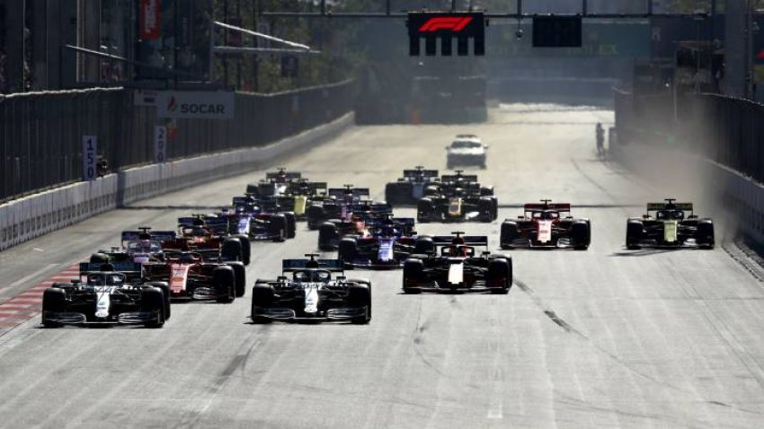 Bottas fiton në Azerbajxhan dhe merr kryesimin ndaj Hamiltonit