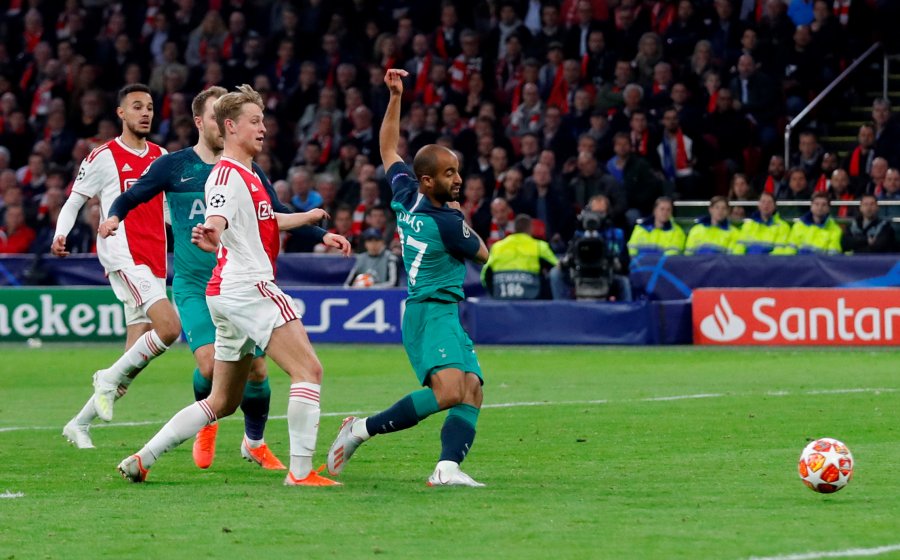 Heroi i Tottenhamit perfeksionoi teknikën në futsall