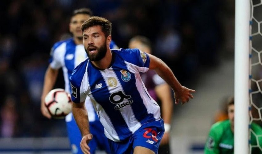 Atletico përforcon mbrojtjen, zyrtarizon blerjen e mbrojtësit të Portos