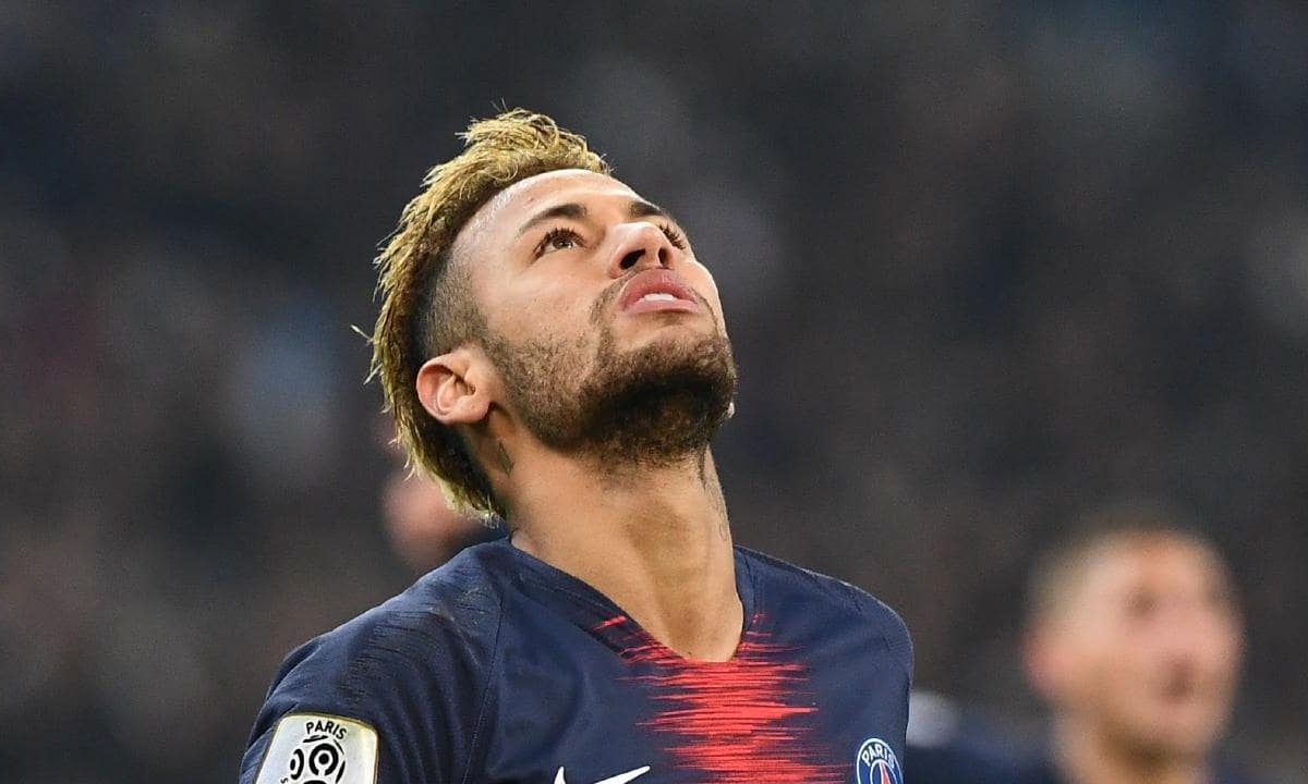 Neymar bën hapin e parë, i gatshëm t’i bashkohet Barcelonës