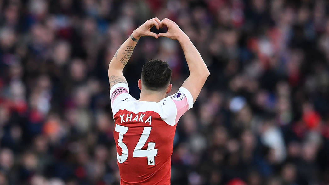 Granit Xhaka krahason Hazardin me Ronaldon